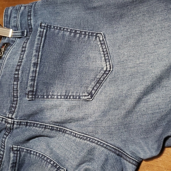 Earl Jean's with Flower Embroidery - Picture 10 of 10